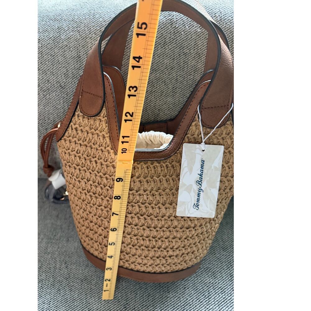 Tommy Bahama NEW Tan Woven Straw Tote with Brown Trim - Picture 4 of 8